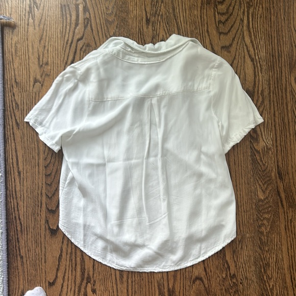 Brandy Melville tshirt button up - Picture 2 of 2